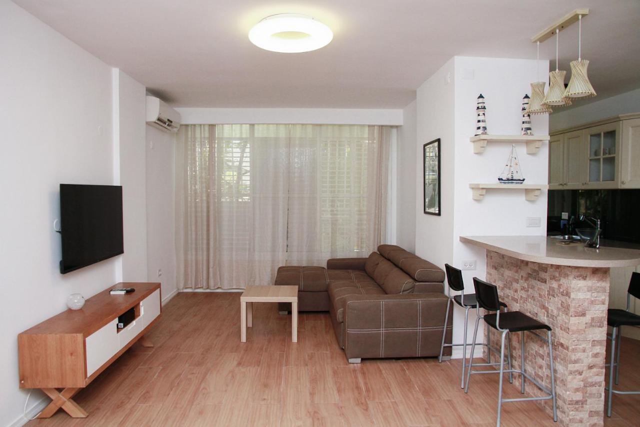 Apartments4You Betti بات يام المظهر الخارجي الصورة